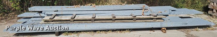 image for item DQ1208 Approximately 15 metal grate sections