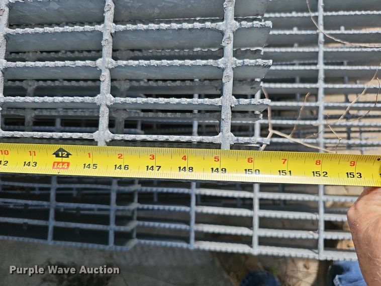 image for item DQ1208 Approximately 15 metal grate sections