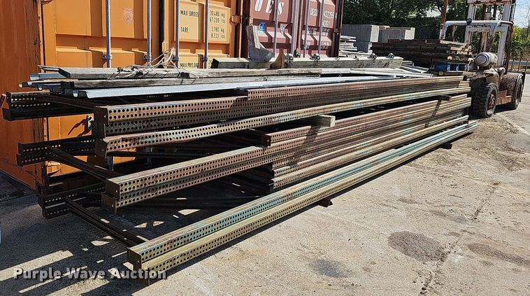 image for item DQ1210 Pallet racking