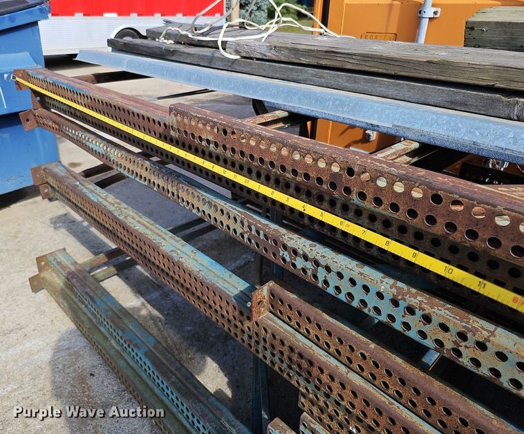 image for item DQ1210 Pallet racking