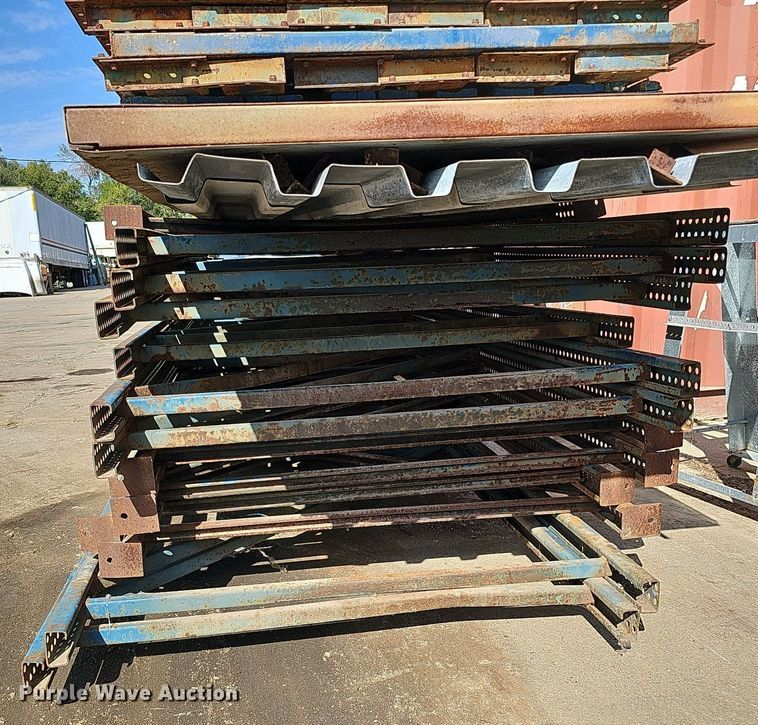 image for item DQ1210 Pallet racking