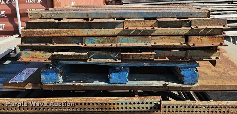 image for item DQ1210 Pallet racking