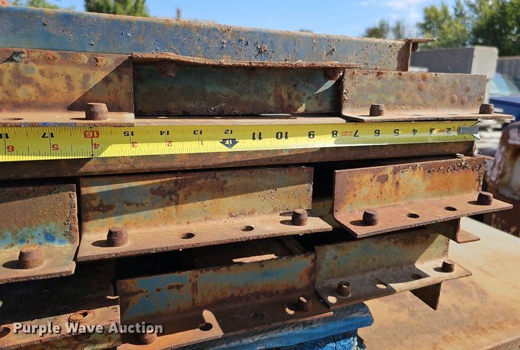 image for item DQ1210 Pallet racking