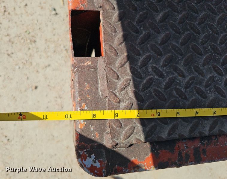 image for item DQ1211 (3) flatbeds