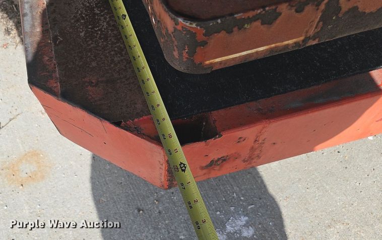 image for item DQ1211 (3) flatbeds