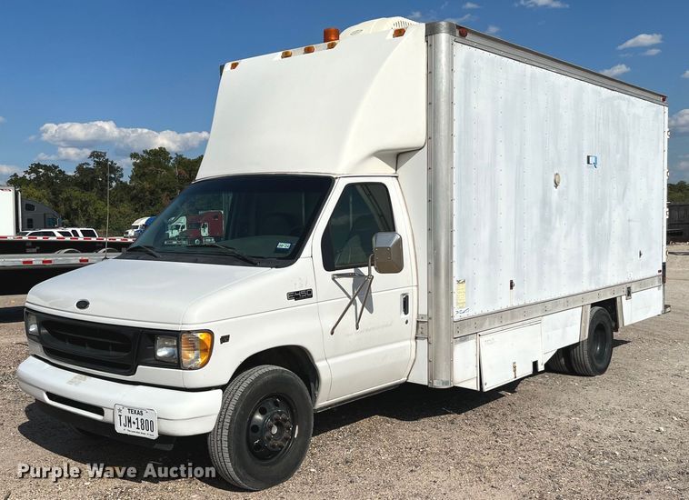image for item DQ2220 2002 Ford E450  sewer inspection truck