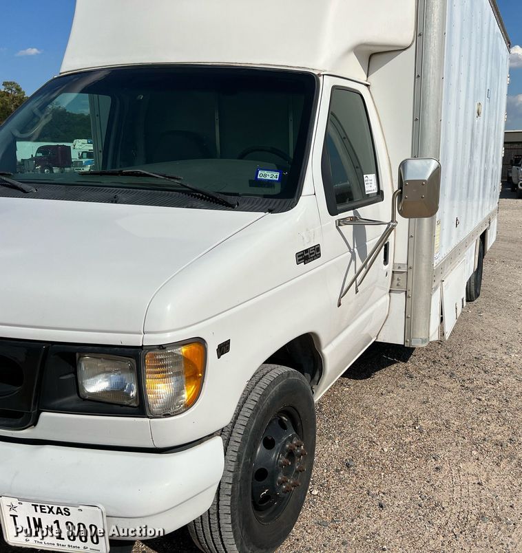 image for item DQ2220 2002 Ford E450  sewer inspection truck