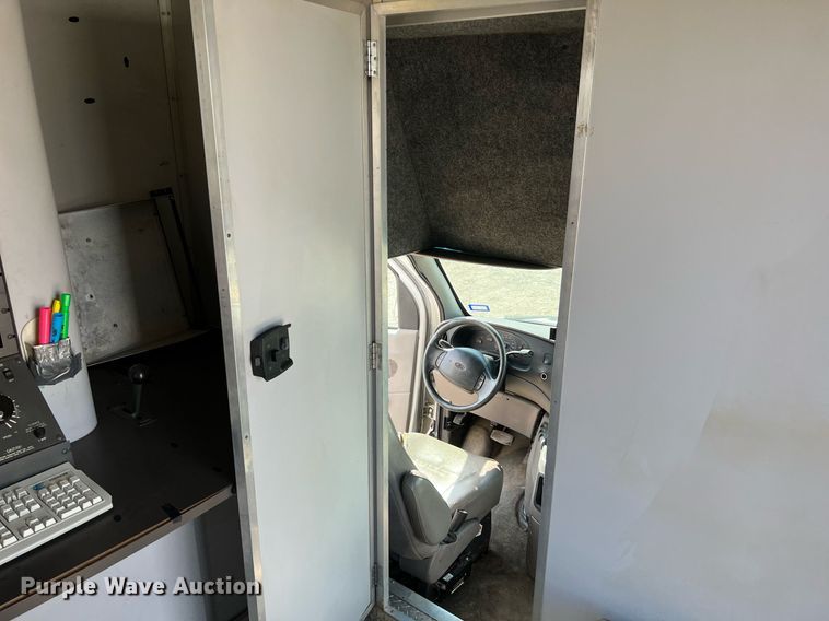 image for item DQ2220 2002 Ford E450  sewer inspection truck