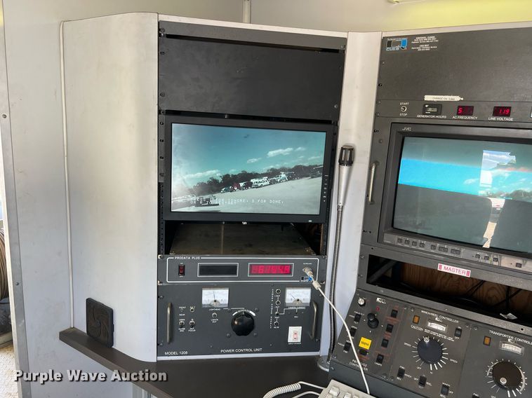 image for item DQ2220 2002 Ford E450  sewer inspection truck