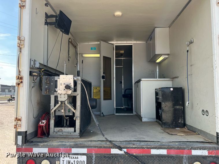 image for item DQ2220 2002 Ford E450  sewer inspection truck