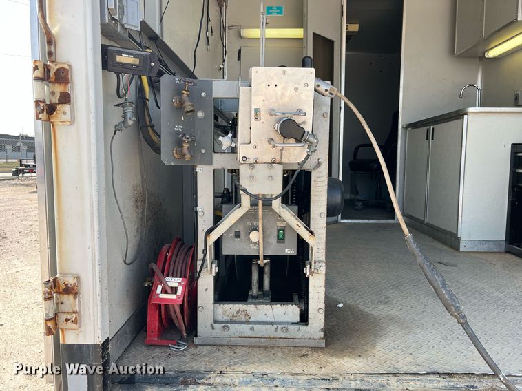 image for item DQ2220 2002 Ford E450  sewer inspection truck