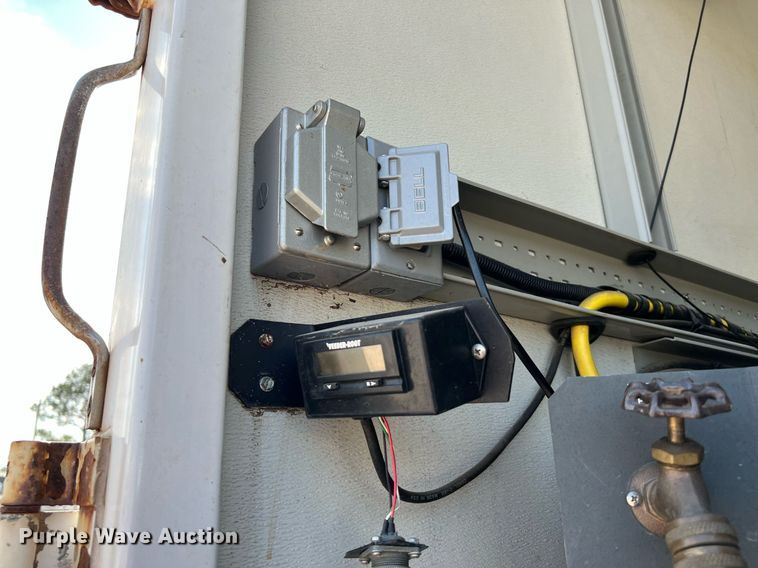 image for item DQ2220 2002 Ford E450  sewer inspection truck