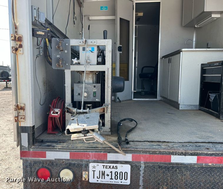 image for item DQ2220 2002 Ford E450  sewer inspection truck