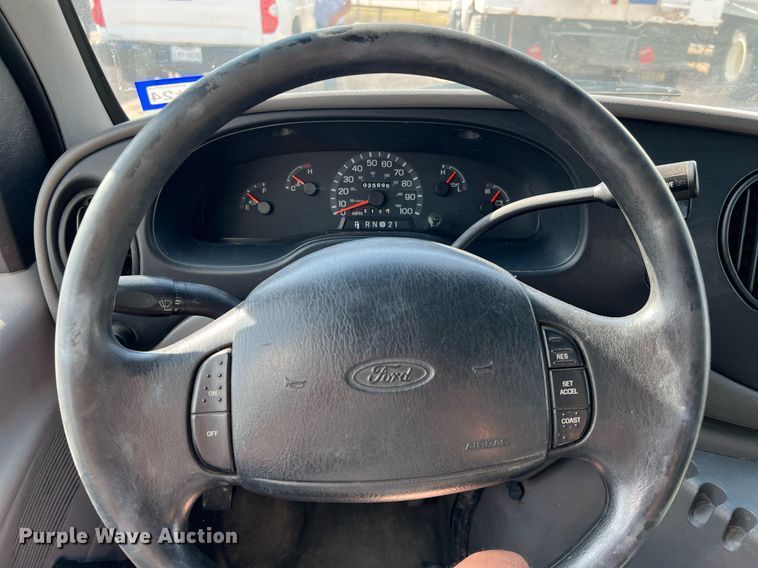 image for item DQ2220 2002 Ford E450  sewer inspection truck