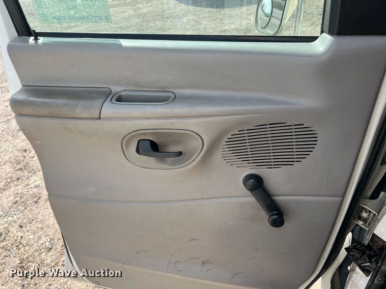 image for item DQ2220 2002 Ford E450  sewer inspection truck