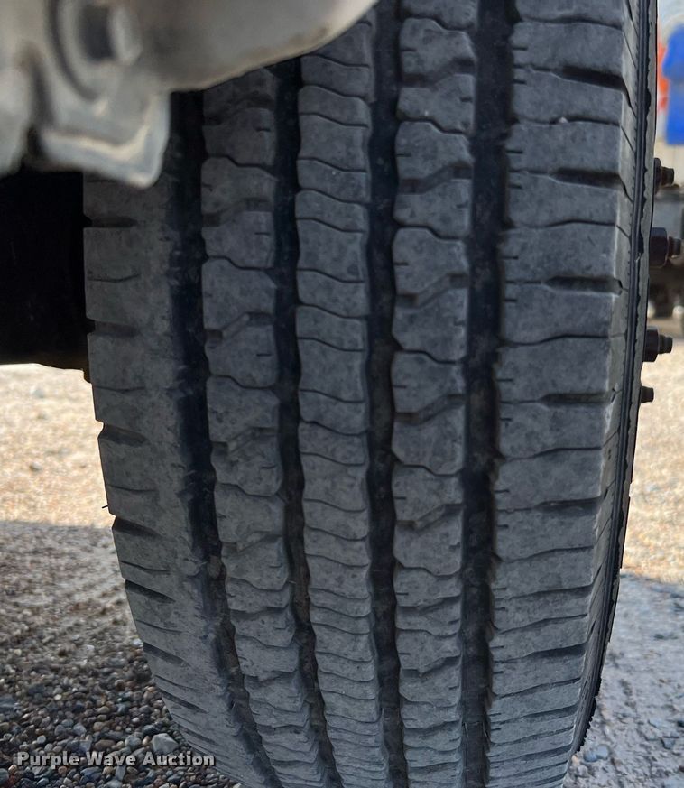 image for item DQ2220 2002 Ford E450  sewer inspection truck