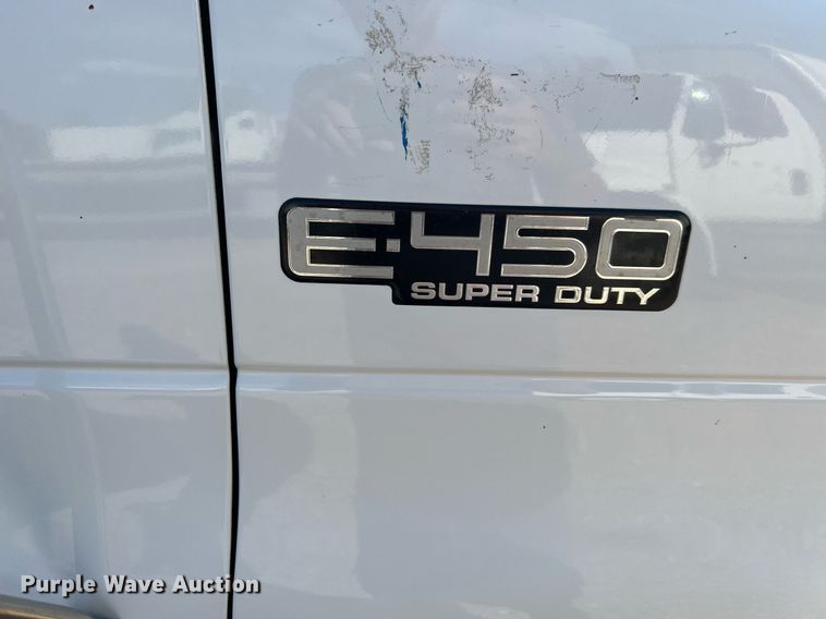 image for item DQ2220 2002 Ford E450  sewer inspection truck