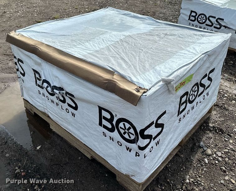 image for item DQ7381 Boss DXT  V snow plow