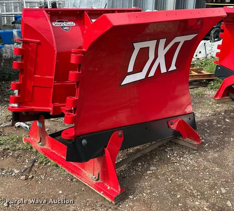 image for item DQ7385 Boss Power V DXT  snow plow