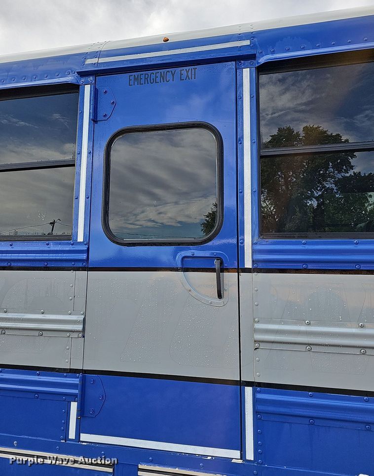 image for item DR5783 2016 Blue Bird T3RE 4006S  transit bus