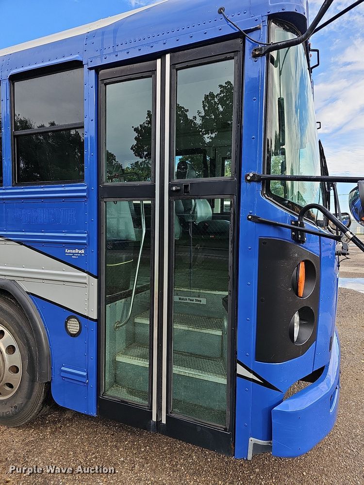 image for item DR5783 2016 Blue Bird T3RE 4006S  transit bus