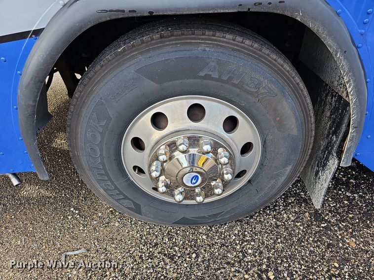 image for item DR5783 2016 Blue Bird T3RE 4006S  transit bus