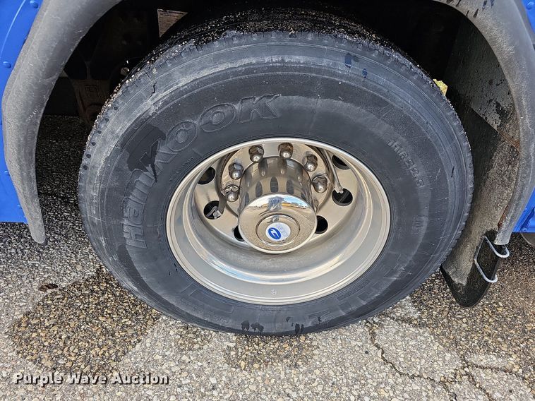 image for item DR5783 2016 Blue Bird T3RE 4006S  transit bus