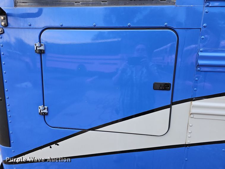 image for item DR5784 2016 Blue Bird T3RE 4006S  transit bus