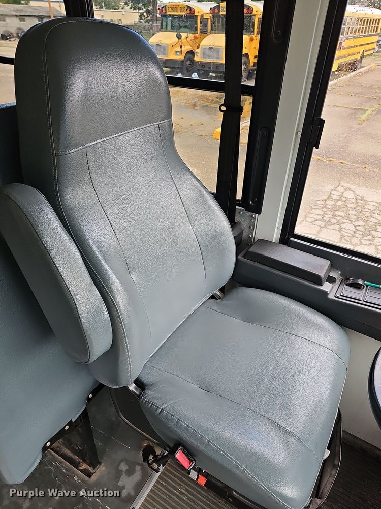 image for item DR5784 2016 Blue Bird T3RE 4006S  transit bus