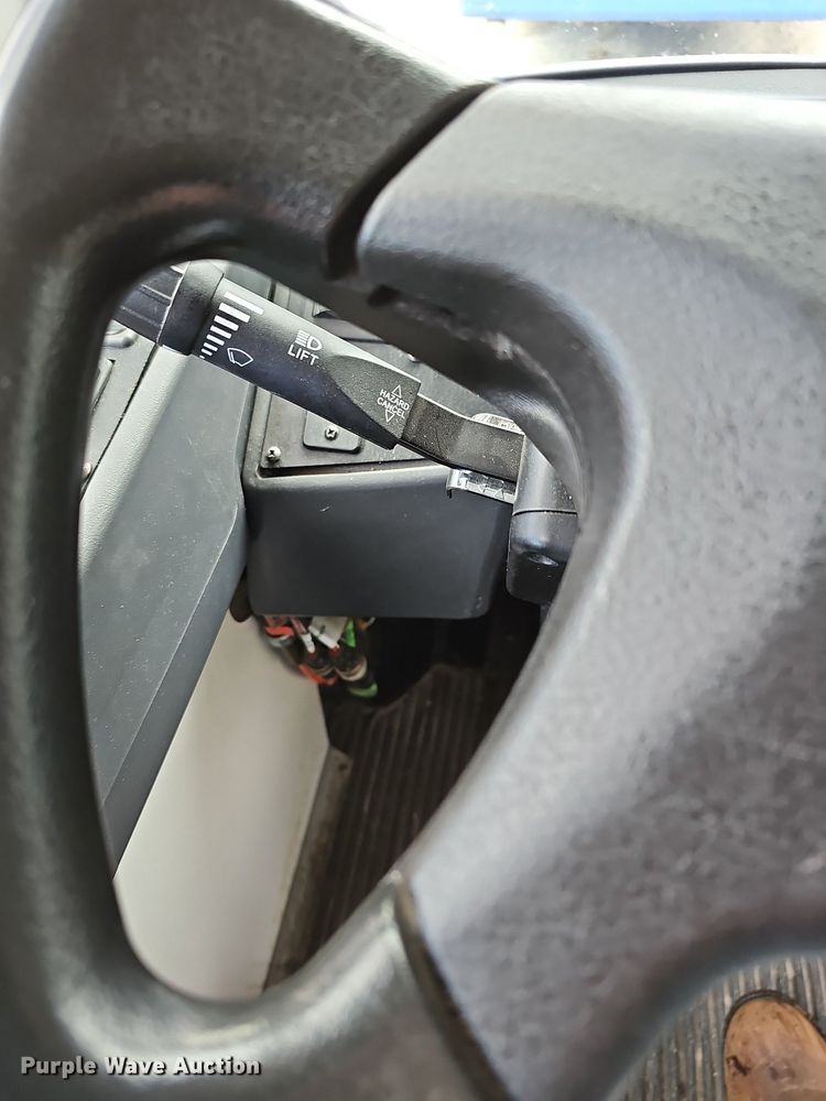 image for item DR5784 2016 Blue Bird T3RE 4006S  transit bus