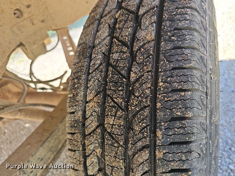 image for item DR5787 1996 Ford F150 XLT  flatbed pickup truck