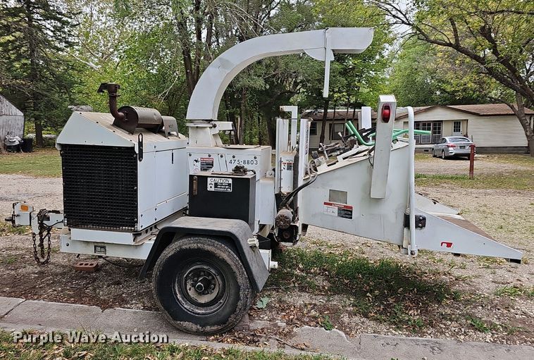 image for item DR5853 2008 Altec DC1217CFD  wood chipper