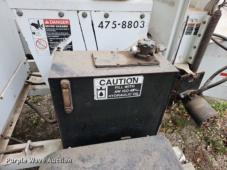 image for item DR5853 2008 Altec DC1217CFD  wood chipper