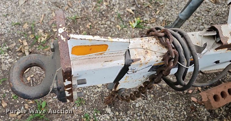 image for item DR5853 2008 Altec DC1217CFD  wood chipper