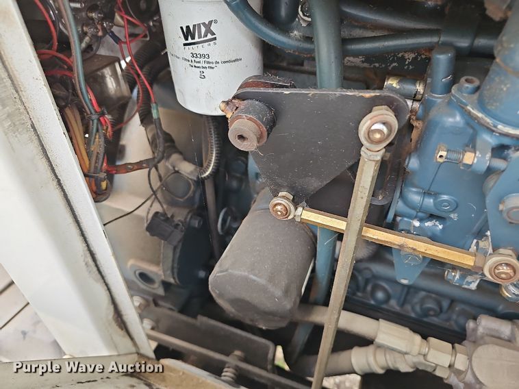 image for item DR5853 2008 Altec DC1217CFD  wood chipper