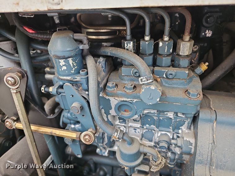 image for item DR5853 2008 Altec DC1217CFD  wood chipper