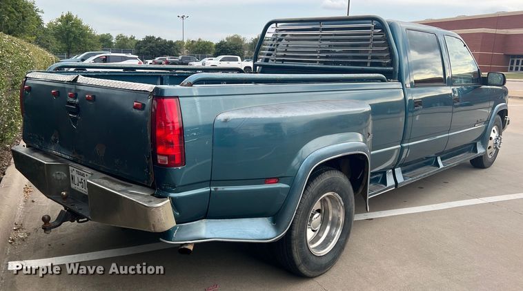 image for item DS2458 1992 GMC Sierra C3500  Crew Cab pickup truck