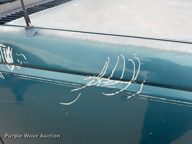 image for item DS2458 1992 GMC Sierra C3500  Crew Cab pickup truck