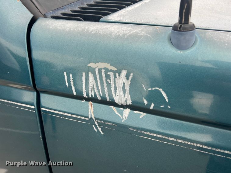 image for item DS2458 1992 GMC Sierra C3500  Crew Cab pickup truck