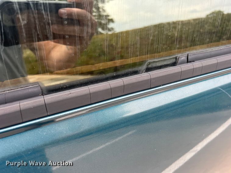 image for item DS2458 1992 GMC Sierra C3500  Crew Cab pickup truck