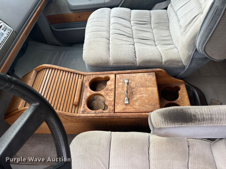 image for item DS2458 1992 GMC Sierra C3500  Crew Cab pickup truck