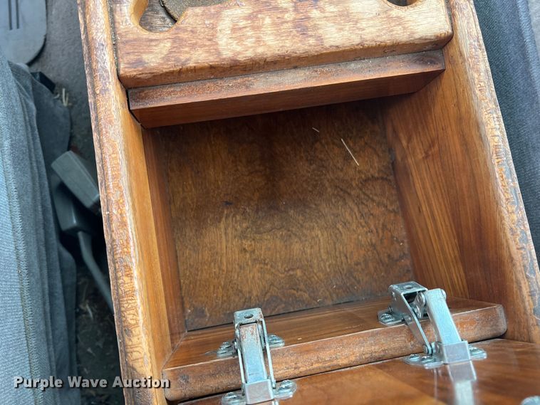 image for item DS2458 1992 GMC Sierra C3500  Crew Cab pickup truck