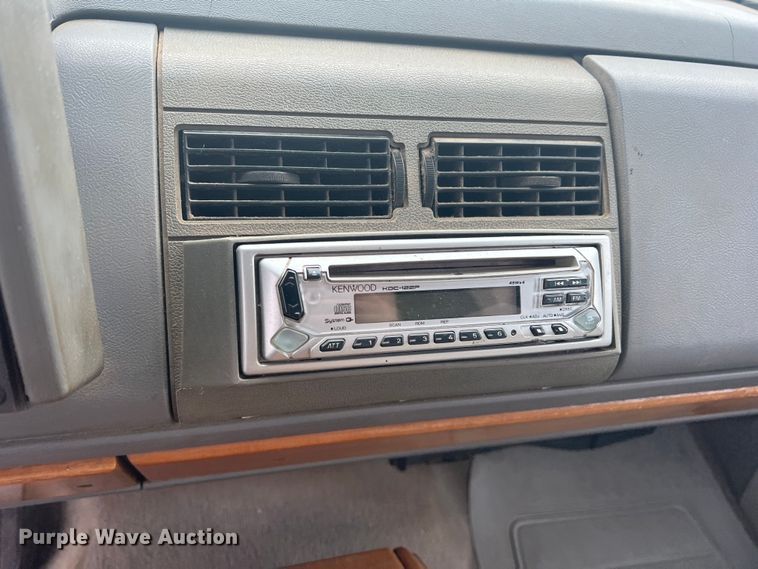 image for item DS2458 1992 GMC Sierra C3500  Crew Cab pickup truck