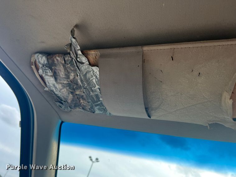 image for item DS2458 1992 GMC Sierra C3500  Crew Cab pickup truck