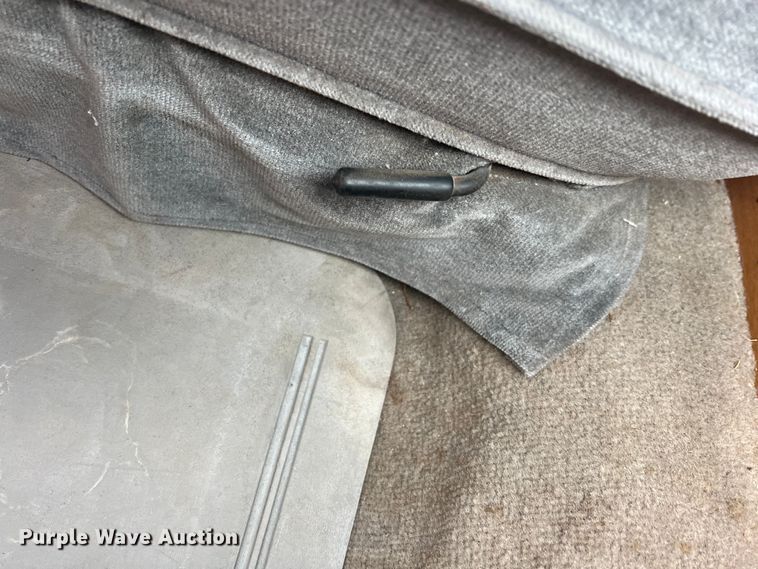 image for item DS2458 1992 GMC Sierra C3500  Crew Cab pickup truck