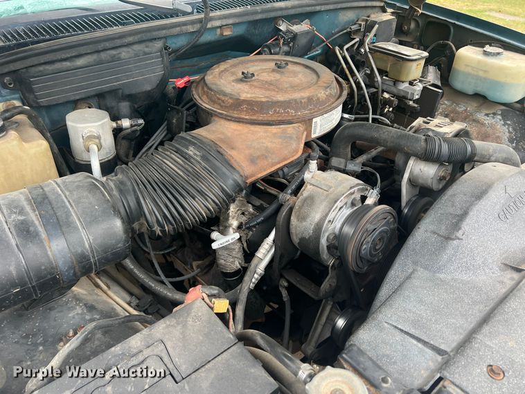 image for item DS2458 1992 GMC Sierra C3500  Crew Cab pickup truck