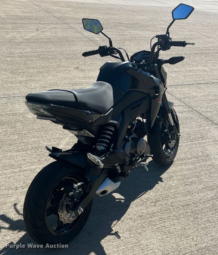 image for item DS2460 2019 Kawasaki Z125  motorcycle