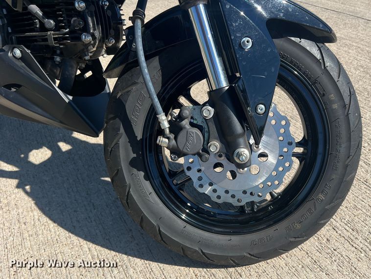 image for item DS2460 2019 Kawasaki Z125  motorcycle