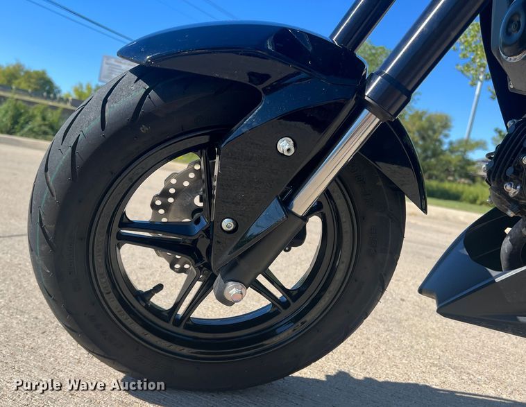 image for item DS2460 2019 Kawasaki Z125  motorcycle