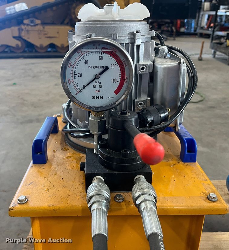 image for item DS2462 Track pin press